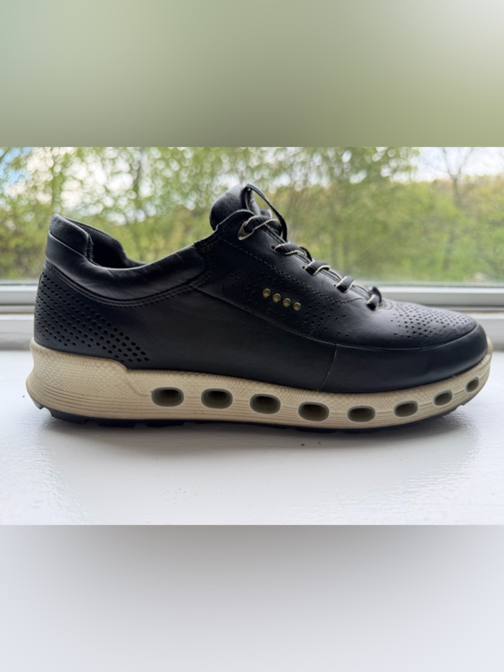 Ecco Women’s Black Leather Sneakers with Cream Midsole